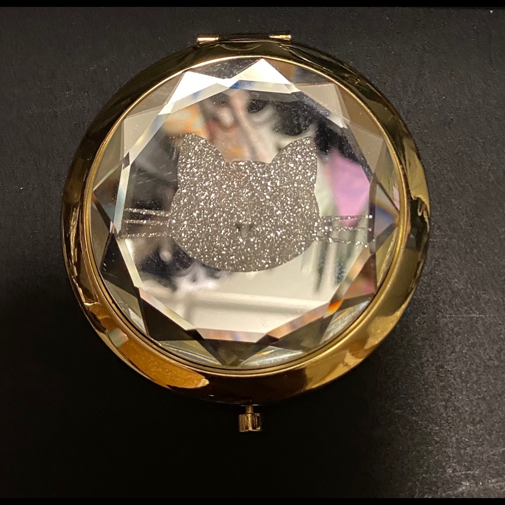 Charming Charlie cat compact